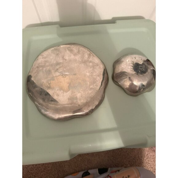 Vintage Nutmeg Pewter SWR | Scalloped Bowl and Plate Set - Picture 5 of 10